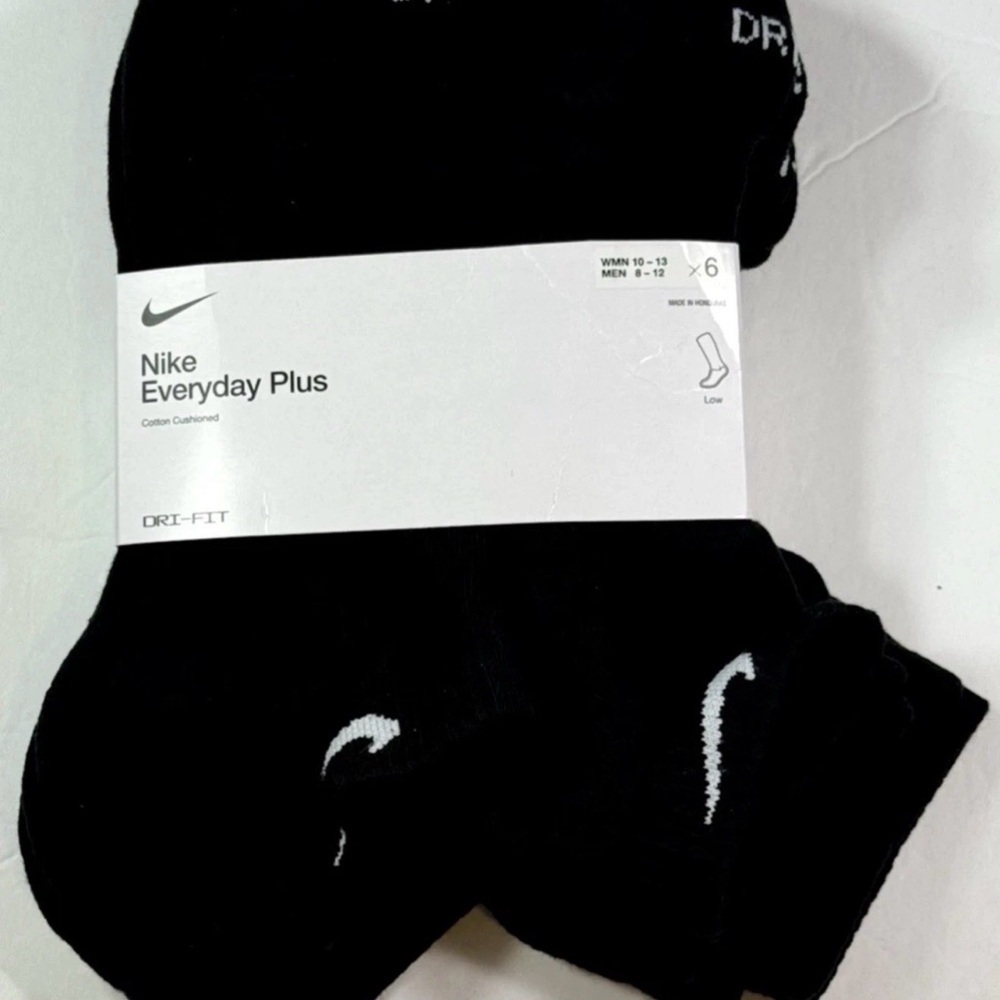 Nike Black Low-Cut Everyday Plus Socks with White Swoosh (6 Pack)